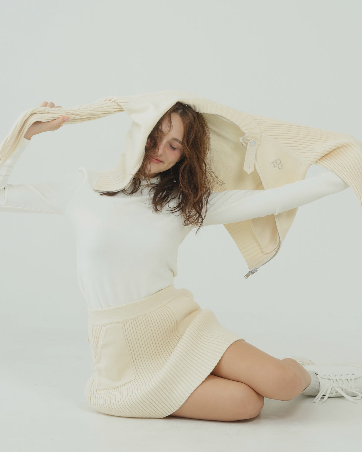 Clarté Knit Skirt
(IVORY)