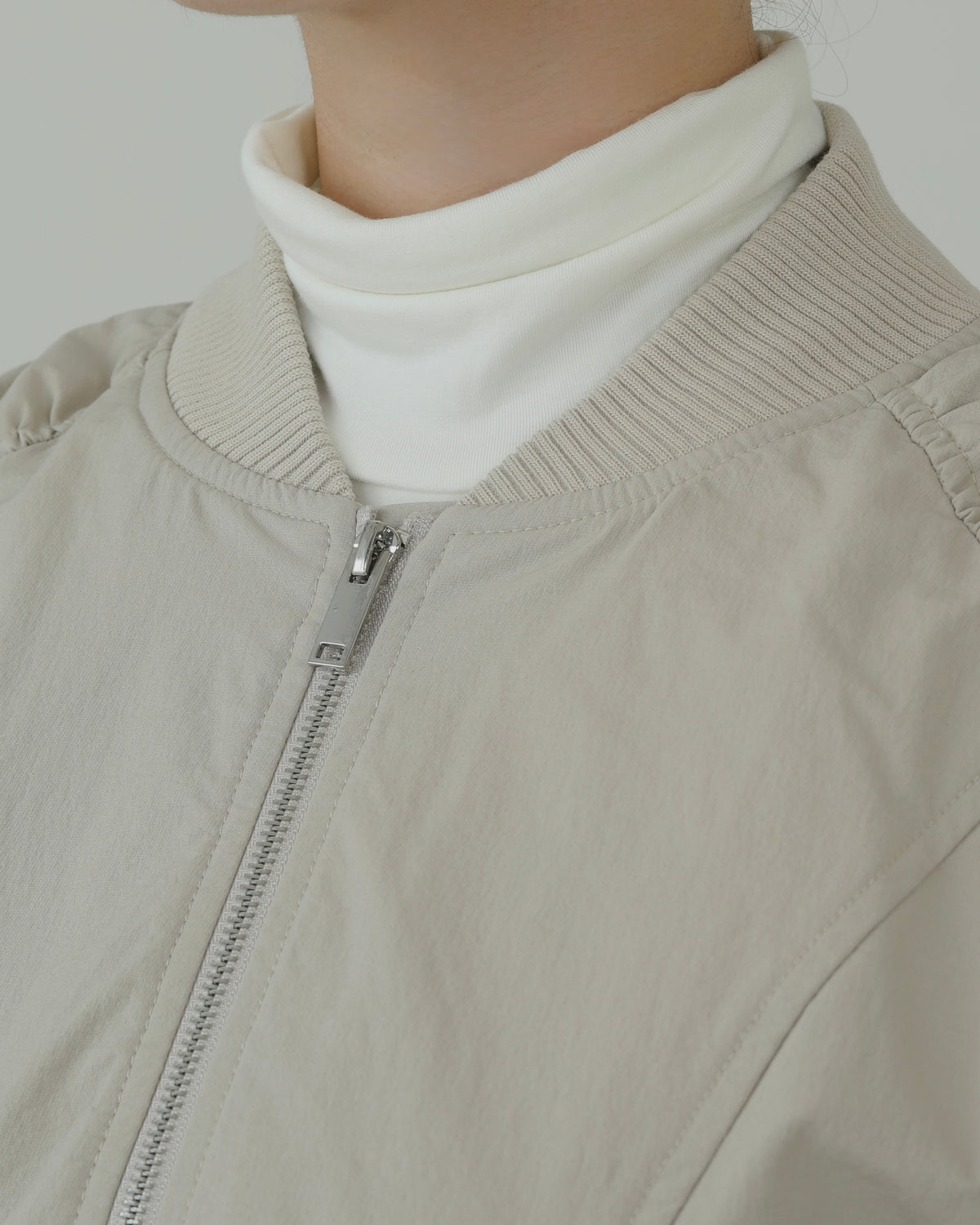 Bise Utility Jacket
(GREIGE)