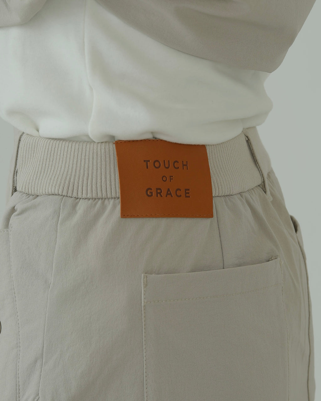 Bise Utility Skirt 
(GREIGE)