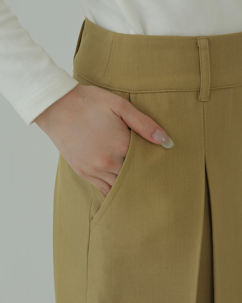 Side pleats skirt (BEIGE)