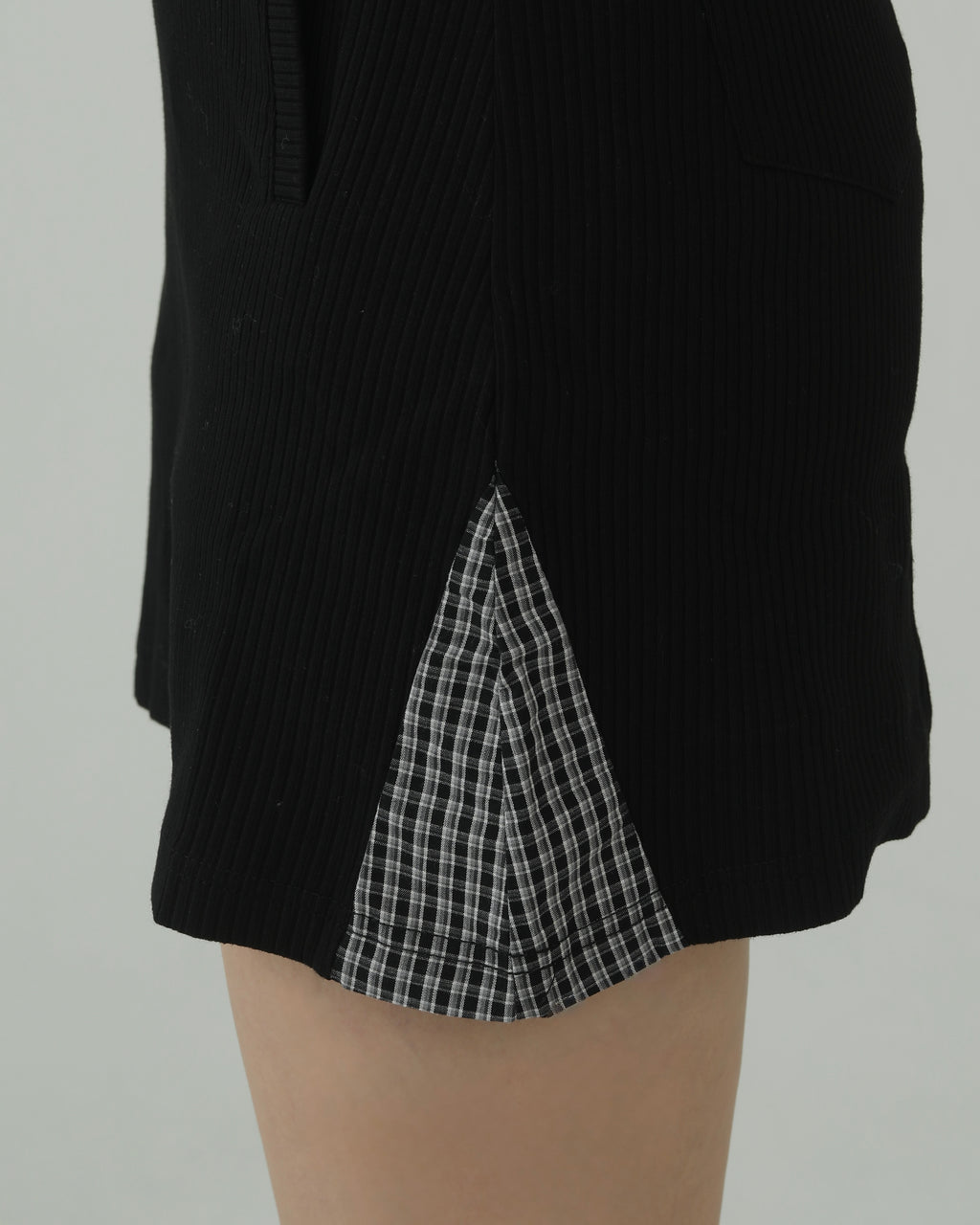 Layered-look mini dress (BLACK)
