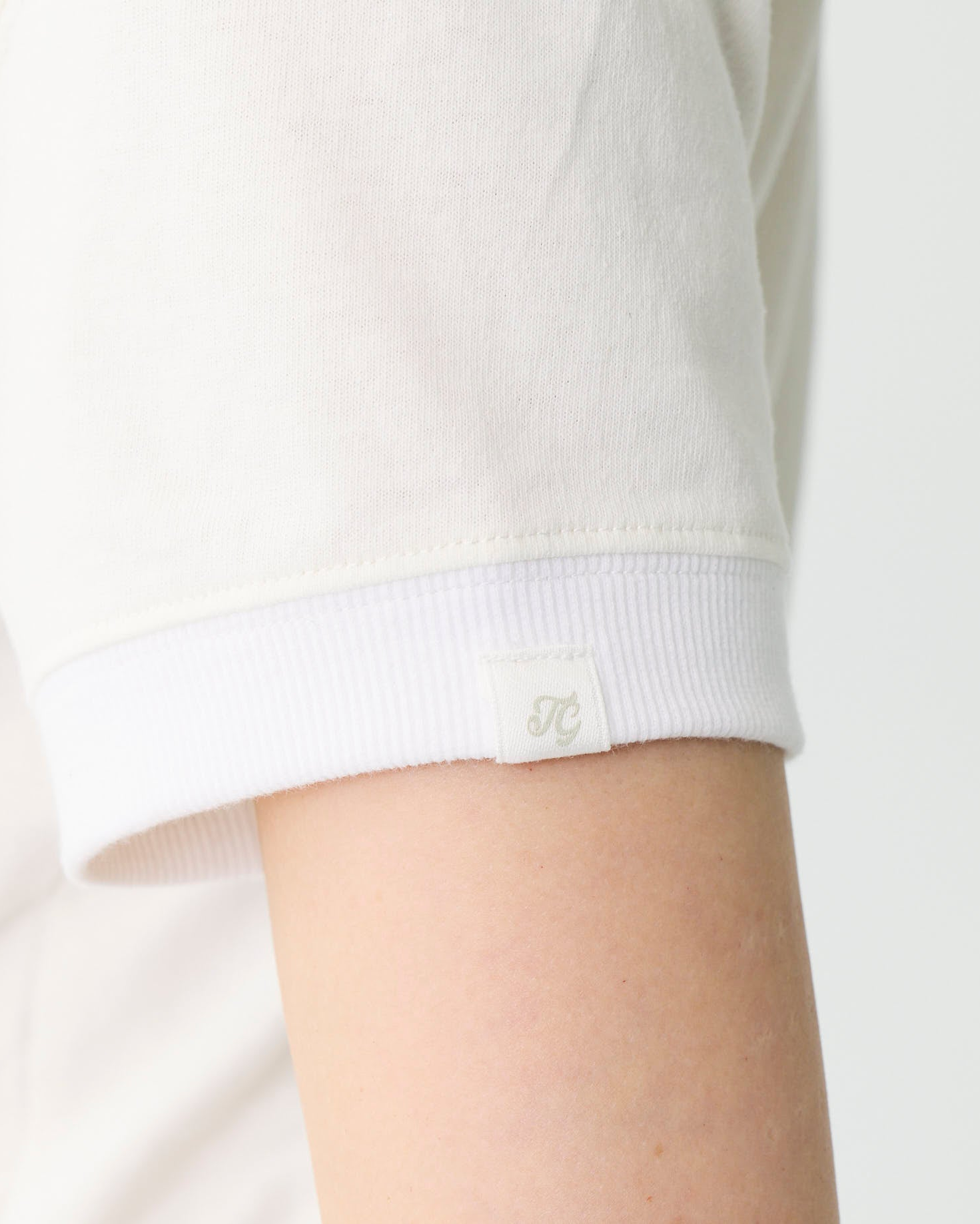 Short Sleeves Mock | BEIGE