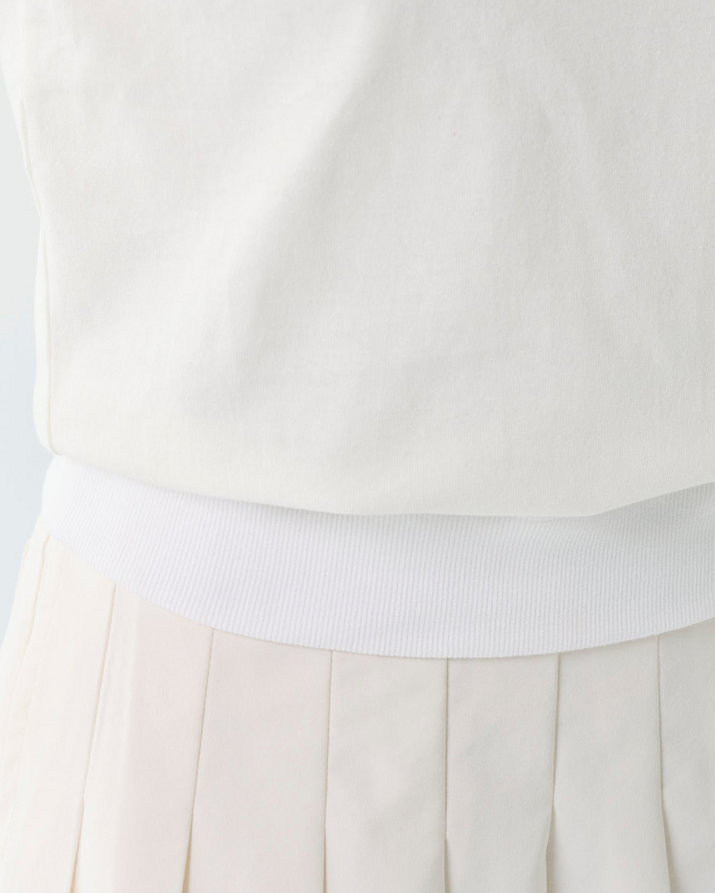 Short Sleeves Mock | BEIGE